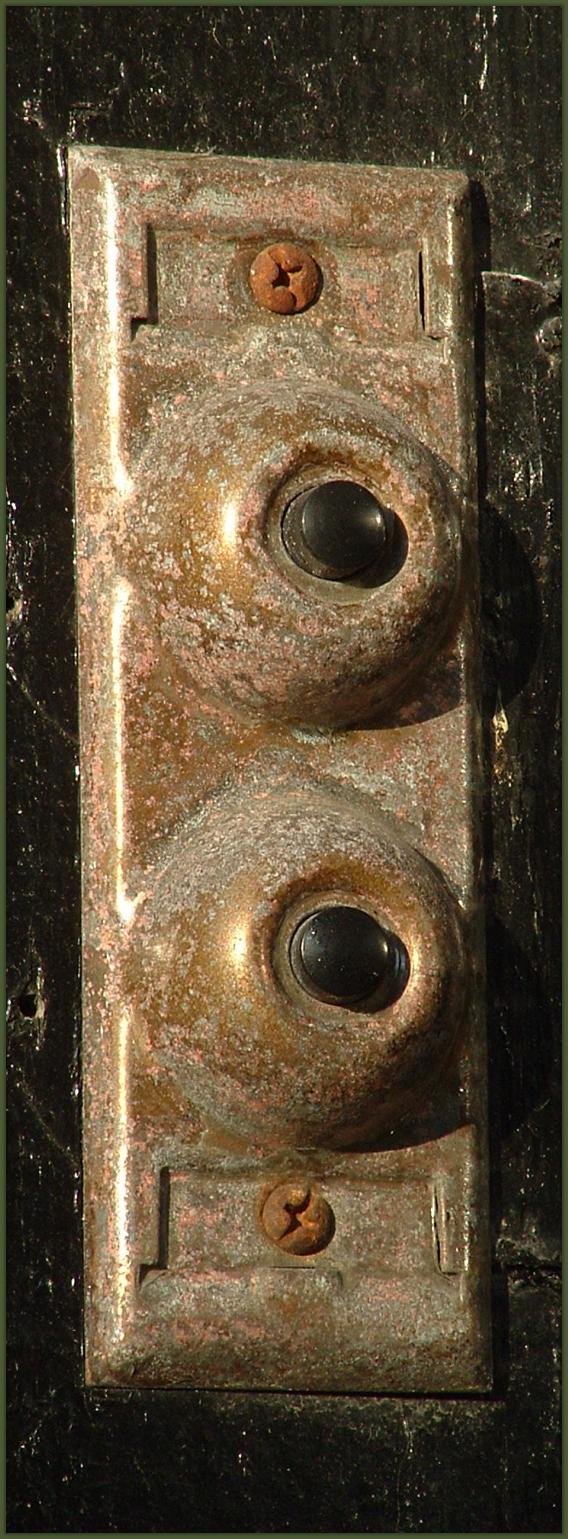 RustyDoorbuzzer